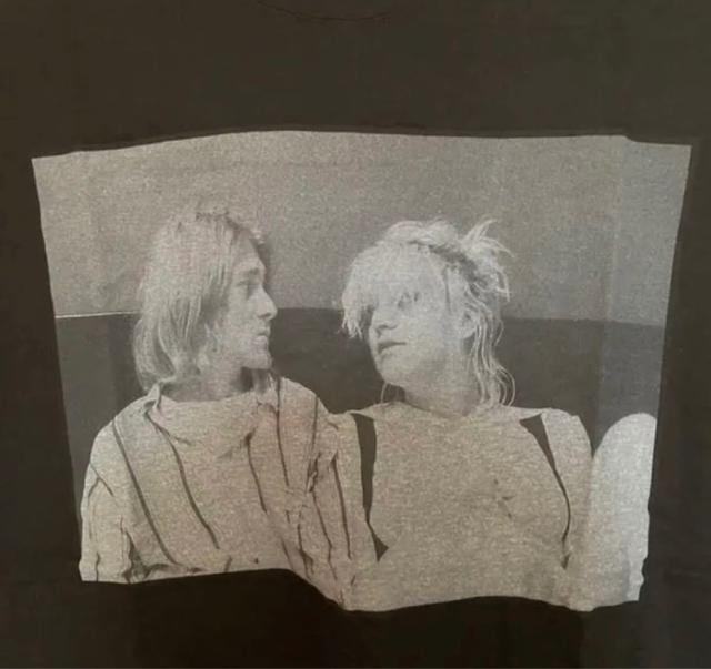 サトルタナカ☆カートコバーン&コートニーラブ☆フォトプリントTシャツ! < 男性ファッション  サトルタナカ☆カートコバーン&コートニーラブ☆フォトプリントTシャツ! < 男性ファッションの