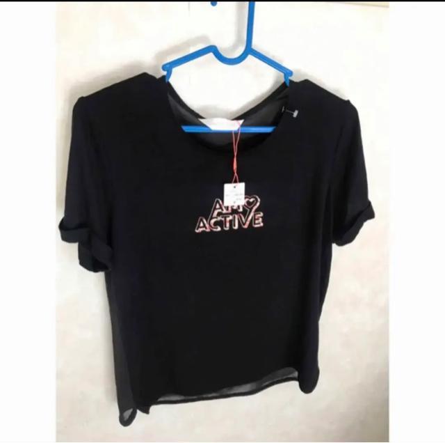 新品 背中透け 黒半袖 Tシャツ アモアクティブM < 女性ファッション  新品 背中透け 黒半袖 Tシャツ アモアクティブM < 女性ファッションの