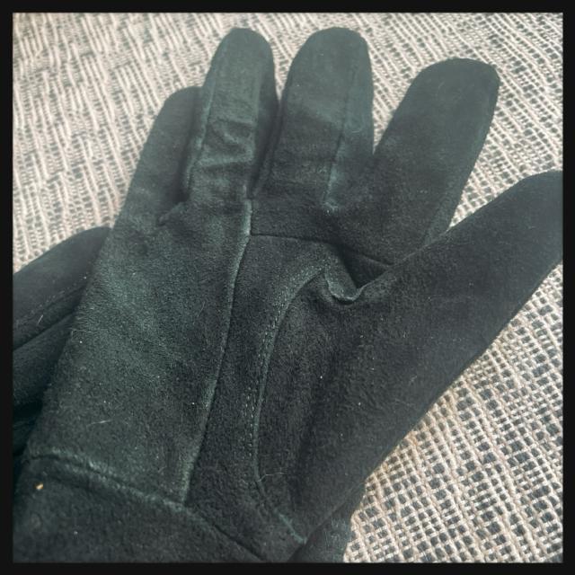 上品♪本革 ラビットファー ポンポン付き スエード レザーグローブ 革手袋 レディース < 女性ファッション  上品♪本革 ラビットファー ポンポン付き スエード レザーグローブ 革手袋 レディース < 女性ファッションの