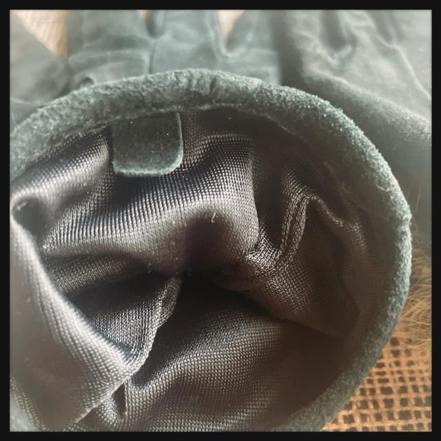 上品♪本革 ラビットファー ポンポン付き スエード レザーグローブ 革手袋 レディース < 女性ファッション  上品♪本革 ラビットファー ポンポン付き スエード レザーグローブ 革手袋 レディース < 女性ファッションの