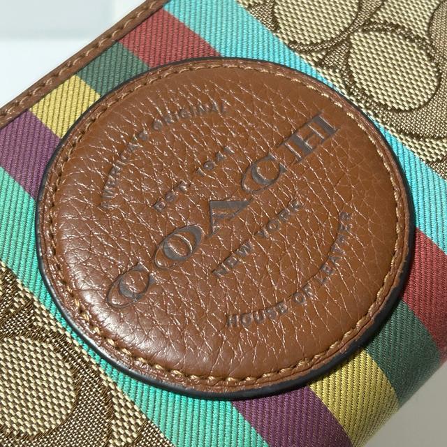 COACH �R�[�` �f���v�V�[ ���E���h�t�@�X�i�[�����z CC890 �L�����o�X �X�g���C�v ���U�[ �x�[�W�� �u���E�� �� �u�����h�� 