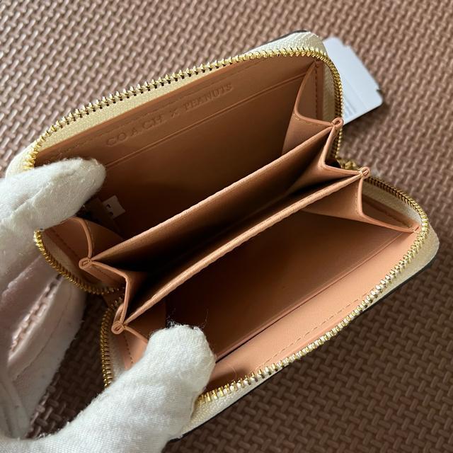 【COACH X PEANUTS】スモール ジップ カード ケース チョーク アウトレット < ブランド 【COACH X PEANUTS】スモール ジップ カード ケース チョーク アウトレット < ブランドの