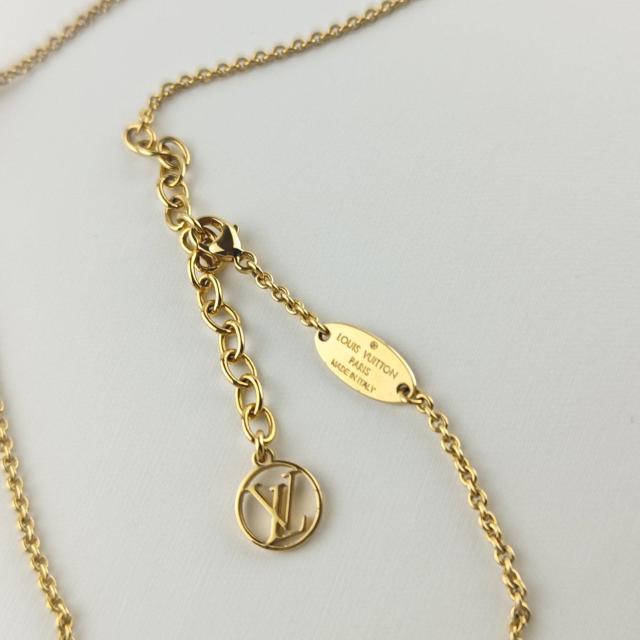 LOUIS VUITTON �l�b�N���X �� �u�����h�� 