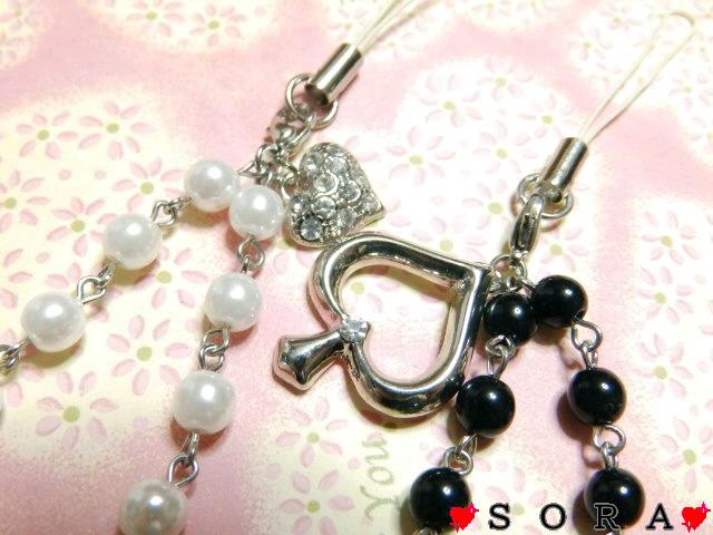 LOVE.二人の愛 ビーズ《ハート&スペード》ペア携帯ストラップ < 家電/AV LOVE.二人の愛 ビーズ《ハート&スペード》ペア携帯ストラップ < 家電/AVの