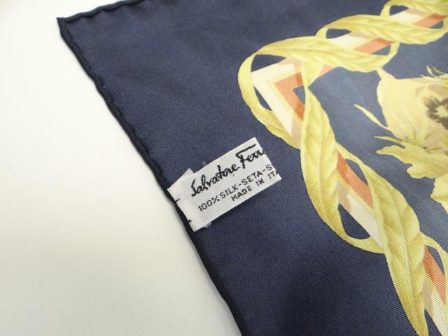 SalvatoreFerragamo tFK  ԕ VNXJ[t lCr[n}`J[USEDyz  uh 