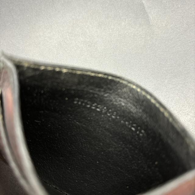  Yves Saint Laurent CET[ pXP[X  uh 