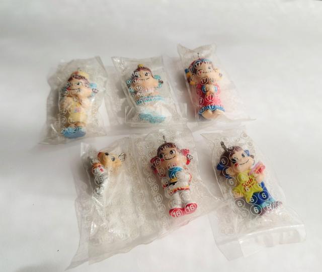 ペコちゃん 食玩フィギュア 不二家 ぺこちゃん 人形 < ホビー ペコちゃん 食玩フィギュア 不二家 ぺこちゃん 人形 < ホビーの