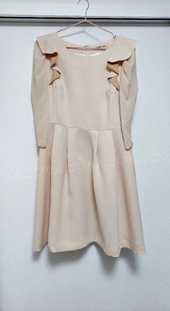 Apuweiser-riche 袖フリルシアーワンピース < ブランド Apuweiser-riche 袖フリルシアーワンピース < ブランドの