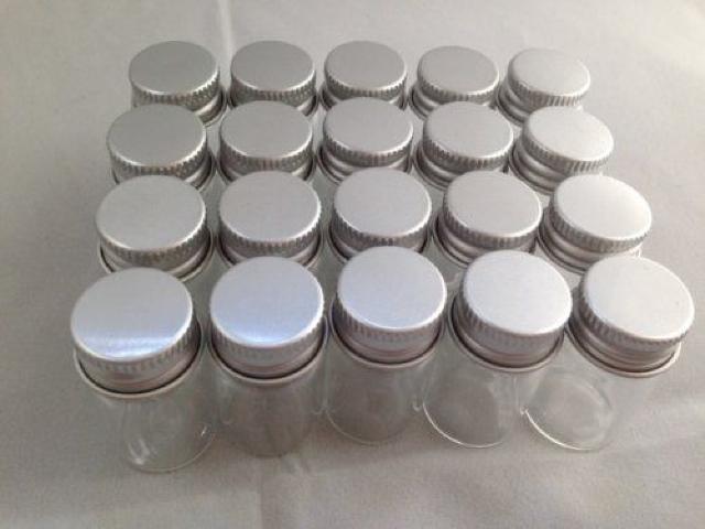 ミニチュアガラスボトル アルミキャップ 20 22×40ミリ < インテリア/ライフ ミニチュアガラスボトル アルミキャップ 20 22×40ミリ < インテリア/ライフの