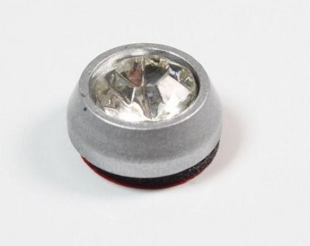 ボディーのアクセントにクリスタルリベット8個入り < 自動車/バイク ボディーのアクセントにクリスタルリベット8個入り < 自動車/バイク