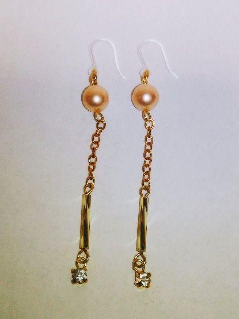 ツイストシンクリスタルジルコニアシルキーパール樹脂ピアス☆ < 女性アクセサリー/時計  ツイストシンクリスタルジルコニアシルキーパール樹脂ピアス☆ < 女性アクセサリー/時計の