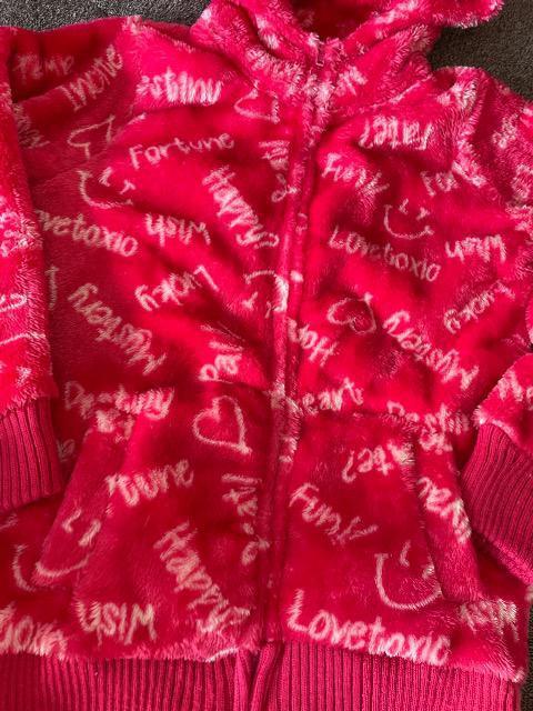 ♯Lovetoxic♯ 耳付きフード可愛いフワモコパーカー 140 ラブトキシック ジディジェニー < キッズ/ベビー  ♯Lovetoxic♯ 耳付きフード可愛いフワモコパーカー 140 ラブトキシック ジディジェニー < キッズ/ベビーの