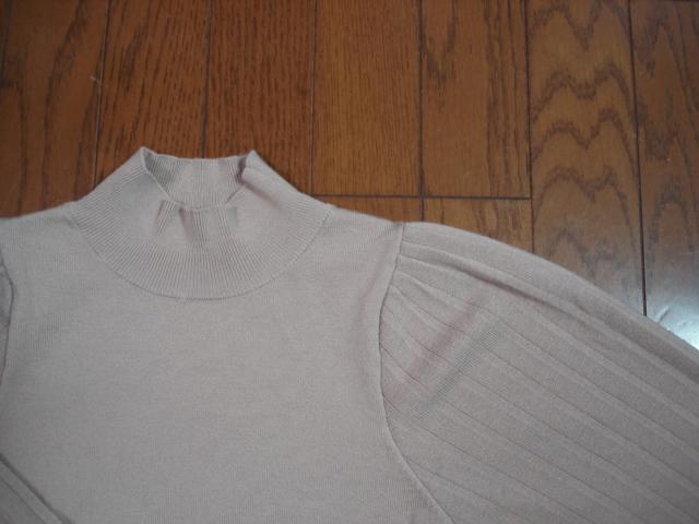 ★クイーンズコート ウール混の袖プリーツデザインニット★着用1・2度!超激安! < ブランド ★クイーンズコート ウール混の袖プリーツデザインニット★着用1・2度!超激安! < ブランドの