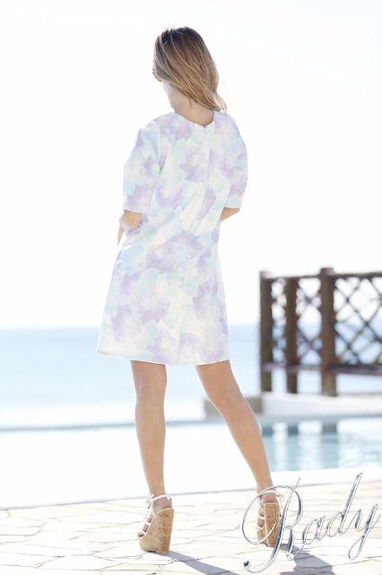 Rady☆アイリスフラワーハーフスリーブワンピ☆ブルー☆新品タグ付き < ブランド Rady☆アイリスフラワーハーフスリーブワンピ☆ブルー☆新品タグ付き < ブランドの