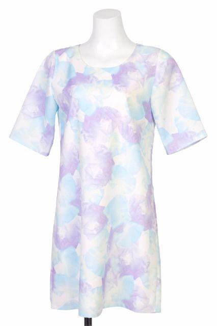 Rady☆アイリスフラワーハーフスリーブワンピ☆ブルー☆新品タグ付き < ブランド Rady☆アイリスフラワーハーフスリーブワンピ☆ブルー☆新品タグ付き < ブランドの