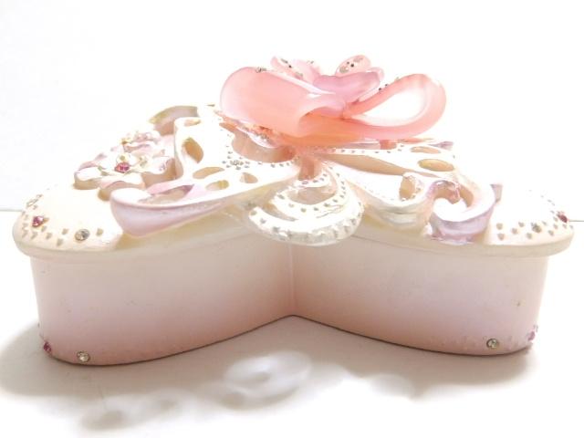 蝶々バタフライ.リボンフラワー.キラキララインストーンキラキラ♪ジュエリーボックス宝石箱 < 女性アクセサリー/時計 蝶々バタフライ.リボンフラワー.キラキララインストーンキラキラ♪ジュエリーボックス宝石箱 < 女性アクセサリー/時計の