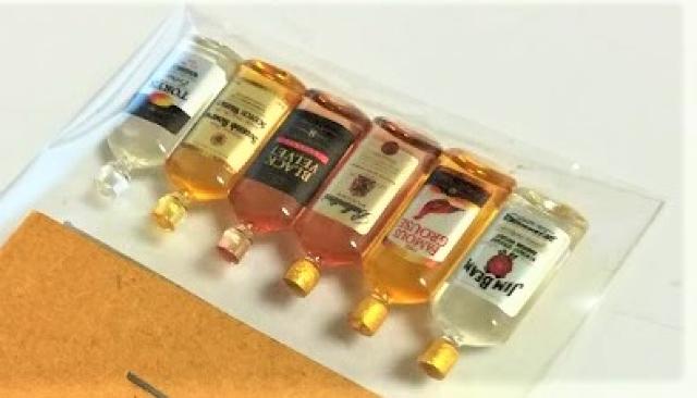 ミニチュア★ウイスキー6本セット★ドールハウスに★ < おもちゃ  ミニチュア★ウイスキー6本セット★ドールハウスに★ < おもちゃの
