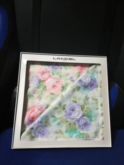 uh@LANCEL PARIS nJ`@VigpJ  t@bV 