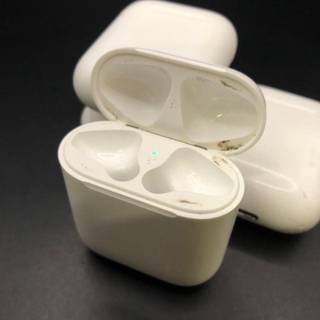 即決 Apple アップル AirPods 第1世代 充電ケースのみ 4個セット < 家電/AV 即決 Apple アップル AirPods 第1世代 充電ケースのみ 4個セット < 家電/AVの
