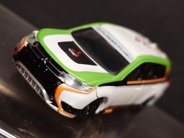 ★トイザらスオリジナルトミカ★三菱アウトランダーPHEVアジアクロスカントリーラリー仕様★ < ホビー ★トイザらスオリジナルトミカ★三菱アウトランダーPHEVアジアクロスカントリーラリー仕様★ < ホビーの