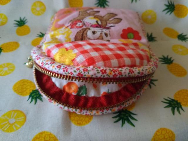 HMレトロ調アニマル  ポーチ < 女性ファッション  HMレトロ調アニマル  ポーチ < 女性ファッションの