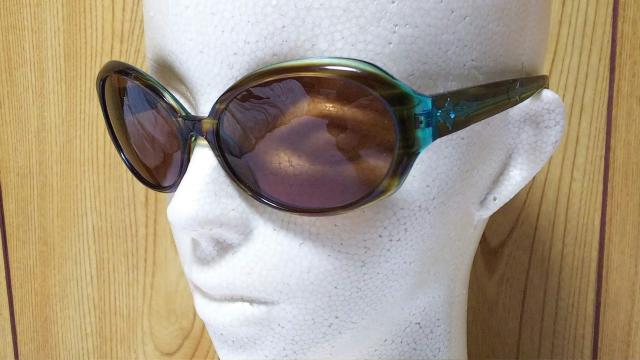 正規未 レア ローリーロドキン ミルグレイ ゴシッククロスサングラス グラマラスグラデーションフレーム 茶~緑 ラグジュアリー 箱 < ブランド 正規未 レア ローリーロドキン ミルグレイ ゴシッククロスサングラス グラマラスグラデーションフレーム 茶~緑 ラグジュアリー 箱 < ブランドの