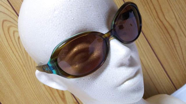 正規未 レア ローリーロドキン ミルグレイ ゴシッククロスサングラス グラマラスグラデーションフレーム 茶~緑 ラグジュアリー 箱 < ブランド 正規未 レア ローリーロドキン ミルグレイ ゴシッククロスサングラス グラマラスグラデーションフレーム 茶~緑 ラグジュアリー 箱 < ブランドの