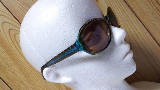 正規未 レア ローリーロドキン ミルグレイ ゴシッククロスサングラス グラマラスグラデーションフレーム 茶~緑 ラグジュアリー 箱 < ブランド 正規未 レア ローリーロドキン ミルグレイ ゴシッククロスサングラス グラマラスグラデーションフレーム 茶~緑 ラグジュアリー 箱 < ブランドの