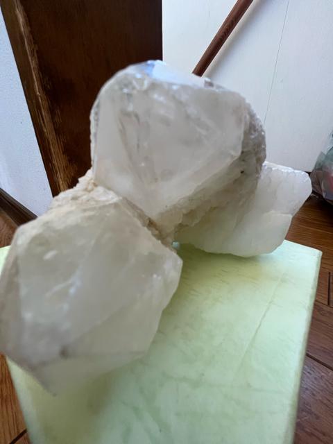 水晶クラスター!原石!塊!ずっしり!原石のみ!先が六角が2つ! < インテリア/ライフ  水晶クラスター!原石!塊!ずっしり!原石のみ!先が六角が2つ! < インテリア/ライフの