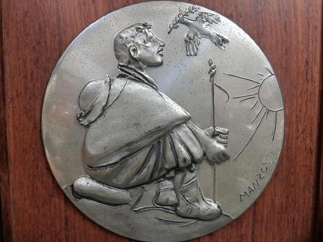 超超大特価!超貴重銀925の芸術品!イタリアの代表的彫刻家ジャコモ・マンズー氏作 レリーフ 銀製 925刻印 レリーフ重量483g < ホビー  超超大特価!超貴重銀925の芸術品!イタリアの代表的彫刻家ジャコモ・マンズー氏作 レリーフ 銀製 925刻印 レリーフ重量483g < ホビーの