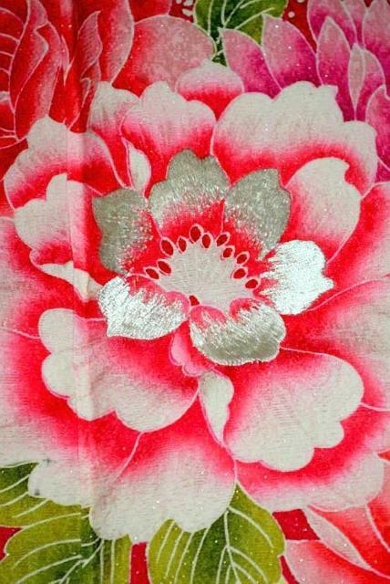 【最高級】【未使用品】暈し染め 銀通し 刺繍 花尽くし 振袖 身丈174cm 裄丈68cm T3419 < 女性ファッション  【最高級】【未使用品】暈し染め 銀通し 刺繍 花尽くし 振袖 身丈174cm 裄丈68cm T3419 < 女性ファッションの