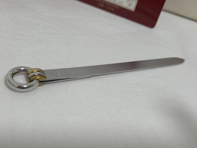 正規良 激レア カルティエ トリニティリング装飾 ロゴ ペーパーナイフ レターオープナー ラグジュアリー ステーショナリー 付属有 < ブランド 正規良 激レア カルティエ トリニティリング装飾 ロゴ ペーパーナイフ レターオープナー ラグジュアリー ステーショナリー 付属有 < ブランドの