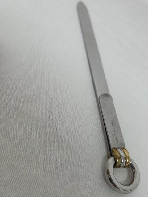 正規良 激レア カルティエ トリニティリング装飾 ロゴ ペーパーナイフ レターオープナー ラグジュアリー ステーショナリー 付属有 < ブランド 正規良 激レア カルティエ トリニティリング装飾 ロゴ ペーパーナイフ レターオープナー ラグジュアリー ステーショナリー 付属有 < ブランドの