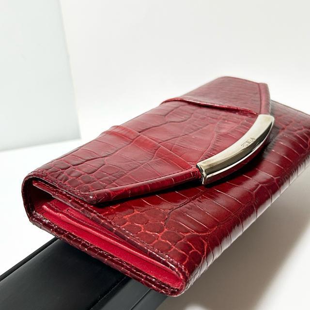 美品 FURLA フルラ クロコダイル型押しレザー 二つ折り 長財布 < ブランド  美品 FURLA フルラ クロコダイル型押しレザー 二つ折り 長財布 < ブランドの