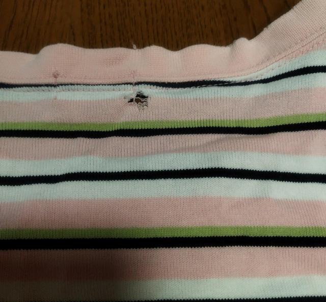 UNIQLOキッズピンクマルチボーダー長袖カットソー150 レディースS 難有り < キッズ/ベビー  UNIQLOキッズピンクマルチボーダー長袖カットソー150 レディースS 難有り < キッズ/ベビーの
