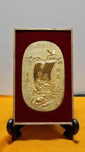 天正招福出世大判 レプリカ 招福出世 24KGP 金メッキ 桐箱入り ・宝船 鶴 蓑亀  開運 重量約230g・ 中古 品 < ホビー     天正招福出世大判 レプリカ 招福出世 24KGP 金メッキ 桐箱入り ・宝船 鶴 蓑亀  開運 重量約230g・ 中古 品 < ホビーの