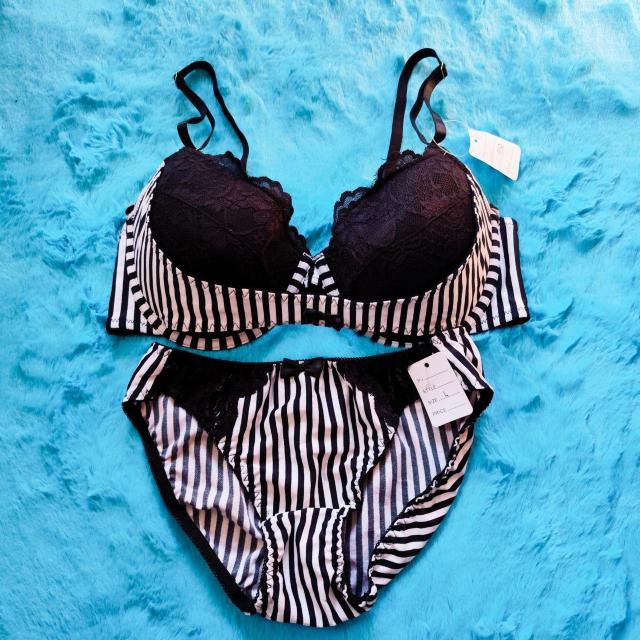 エロcool.。。F80×LLツルツルサテン。。ストライプ柄リフトアップブラジャー&ショーツセット。。グラマー大きいサイズ < 女性ファッション  エロcool.。。F80×LLツルツルサテン。。ストライプ柄リフトアップブラジャー&ショーツセット。。グラマー大きいサイズ  < 女性ファッションの