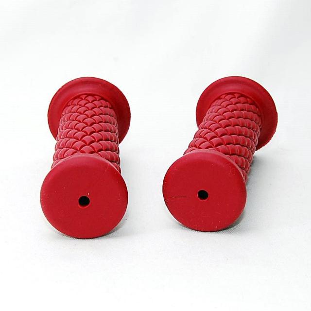 キルティング柄 ラバーハンドルグリップ ワインレッド 非貫通式 バイク ラバーグリップ カスタム ハンドル グリップ < 自動車/バイク キルティング柄 ラバーハンドルグリップ ワインレッド 非貫通式 バイク ラバーグリップ カスタム ハンドル グリップ < 自動車/バイク