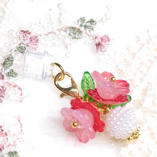 ハンドメイド☆コネクターキャップ☆type-C専用☆お花赤 < 女性ファッション ハンドメイド☆コネクターキャップ☆type-C専用☆お花赤 < 女性ファッションの