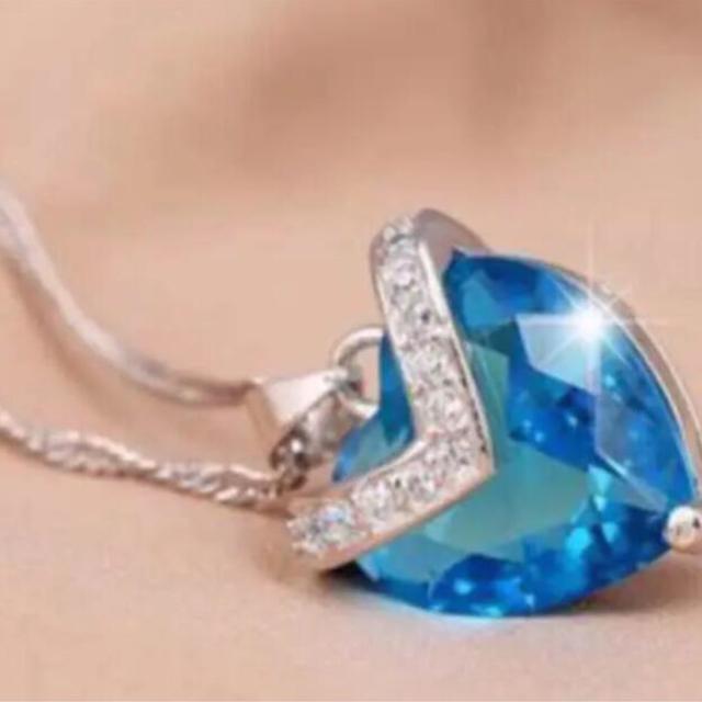 SALE価格/シルバー925/2Ctクオーツブルートパーズハートペンダント < 女性アクセサリー/時計 SALE価格/シルバー925/2Ctクオーツブルートパーズハートペンダント < 女性アクセサリー/時計の