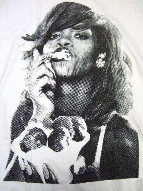 ◇ロックTシャツ◇RIHANNA◇リアーナ◇プリントTシャツ◇ < 男性ファッション  ◇ロックTシャツ◇RIHANNA◇リアーナ◇プリントTシャツ◇ < 男性ファッションの