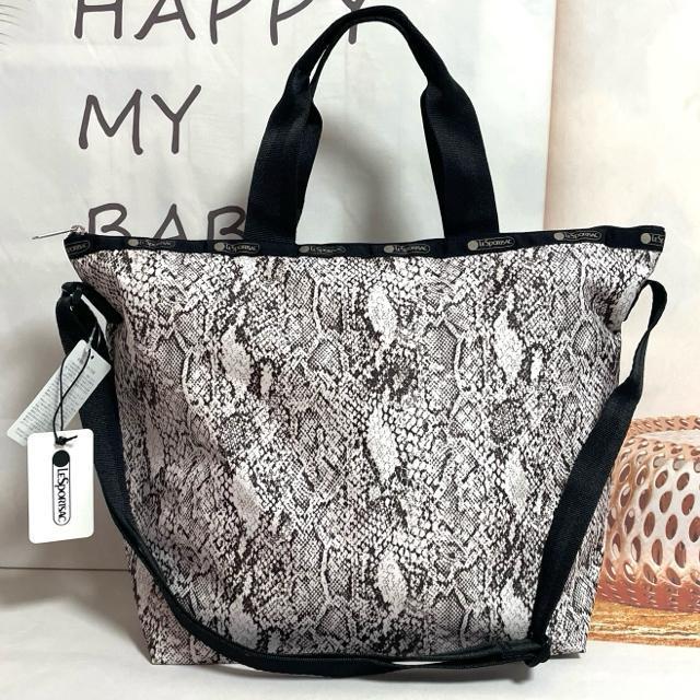 ★新品★レスポートサック LeSportsac クラシックパイソンアイボリー トートバッグ ショルダーバッグ 2WAYトート < 女性ファッション  ★新品★レスポートサック LeSportsac クラシックパイソンアイボリー トートバッグ ショルダーバッグ 2WAYトート  < 女性ファッションの