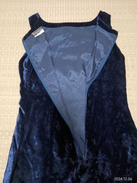 BORGOFIORI ベロア生地 ワンピース < 女性ファッション BORGOFIORI ベロア生地 ワンピース < 女性ファッションの