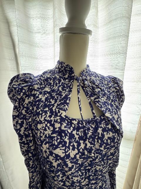 スナイデル 花柄ワンピース ブルー系 新品未使用 送料込み 人気商品完売品 < ブランド  スナイデル 花柄ワンピース ブルー系 新品未使用 送料込み 人気商品完売品 < ブランドの