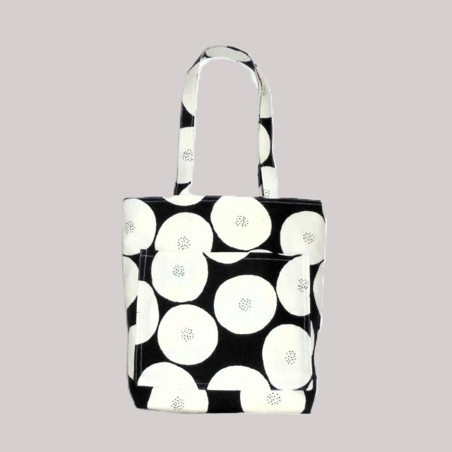 ◆スクエアベーシックトートバッグ◆MUDDY WORKS by tomotake あんぱん◆黒地×白あんパン < 女性ファッション ◆スクエアベーシックトートバッグ◆MUDDY WORKS by tomotake あんぱん◆黒地×白あんパン < 女性ファッションの