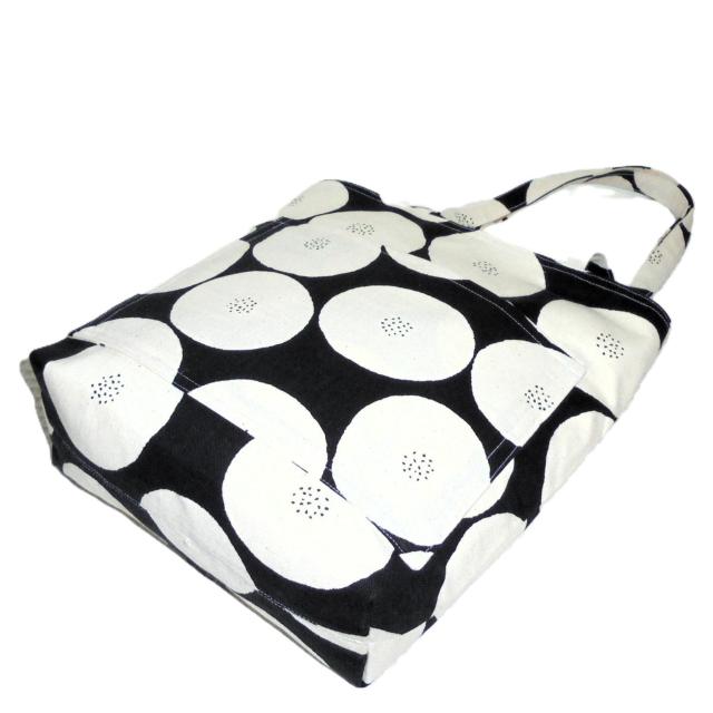 ◆スクエアベーシックトートバッグ◆MUDDY WORKS by tomotake あんぱん◆黒地×白あんパン < 女性ファッション ◆スクエアベーシックトートバッグ◆MUDDY WORKS by tomotake あんぱん◆黒地×白あんパン < 女性ファッションの