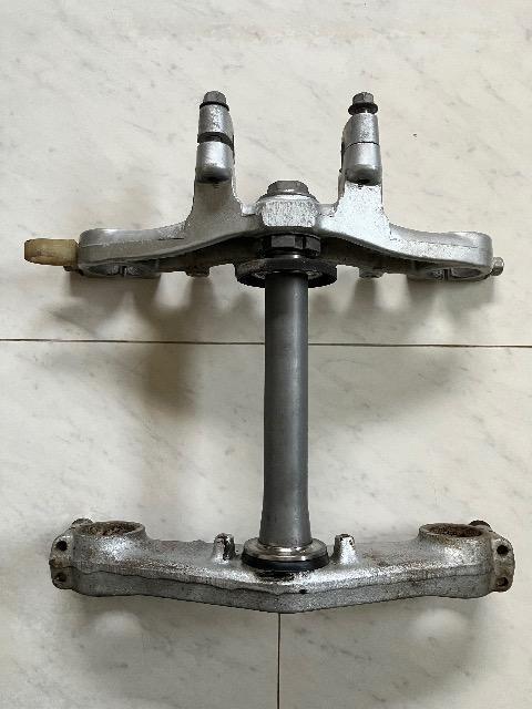 ワイドホイール化に TW 純正 ステム トリプルツリー トップブリッジ < 自動車/バイク ワイドホイール化に TW 純正 ステム トリプルツリー トップブリッジ < 自動車/バイク