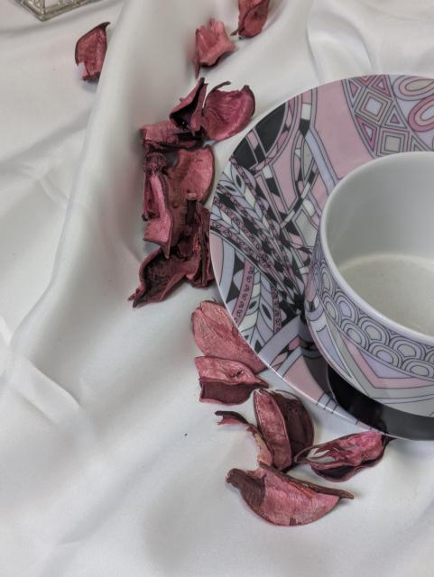 大人の女性らしいカップ&ソーサー(在庫一掃SALE) < インテリア/ライフ 大人の女性らしいカップ&ソーサー(在庫一掃SALE) < インテリア/ライフの