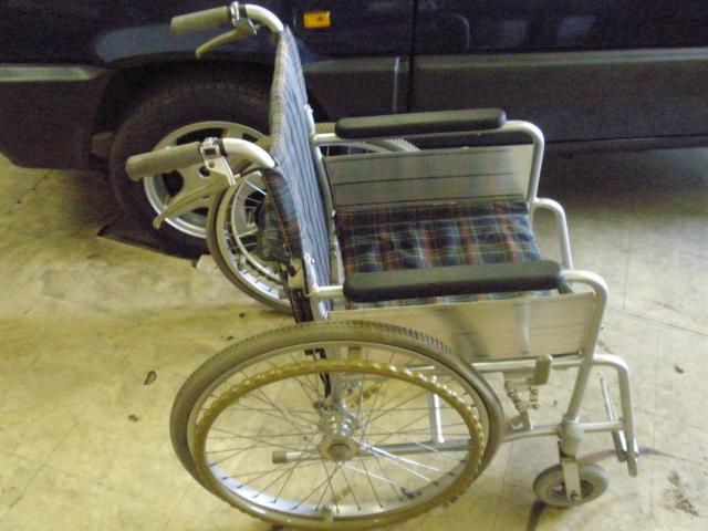 激安売り切り軽量アルミ製車いす < ホビー  激安売り切り軽量アルミ製車いす < ホビーの