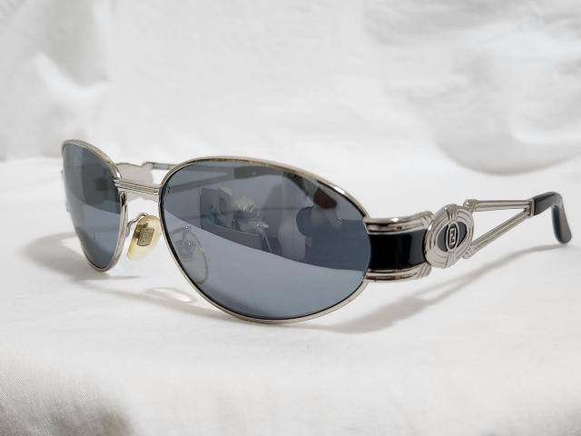 正規 フェンディ クラシックラグジュアリー ロゴ メタルクロス オープンフレームサングラス 黒 シャイニーシルバー ミラーレンズ < ブランド  正規 フェンディ クラシックラグジュアリー ロゴ メタルクロス オープンフレームサングラス 黒 シャイニーシルバー ミラーレンズ < ブランドの